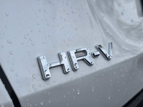Used 2023 Honda HR-V Sport image 14