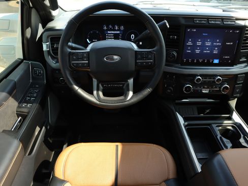 Used 2024 Ford F450 Platinum image 36