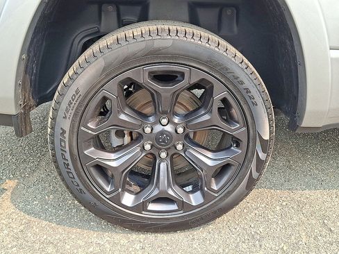 Used 2023 RAM 1500 Limited AWD/4WD image 33