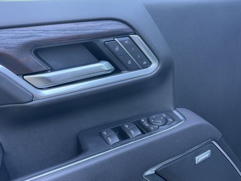 New 2026 GMC Sierra 2500 SLT w/ SLT Premium Package image 14