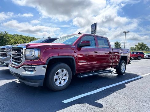 Used 2018 GMC Sierra 1500 SLE w/ SLE Value Package AWD/4WD image 2