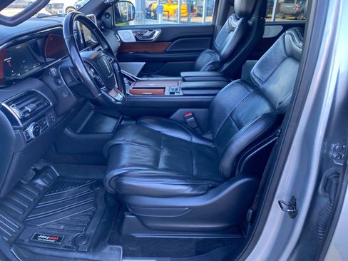 Used 2021 Lincoln Navigator L Reserve w/ Luxury Package AWD/4WD image 10