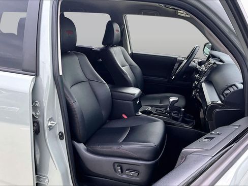 Used 2023 Toyota 4Runner TRD Off-Road Premium w/ Off Road Premium Plus Package AWD/4WD image 9