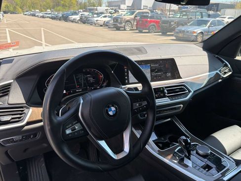 Used 2022 BMW X5 sDrive40i w/ Parking Assistance Package RWD image 16