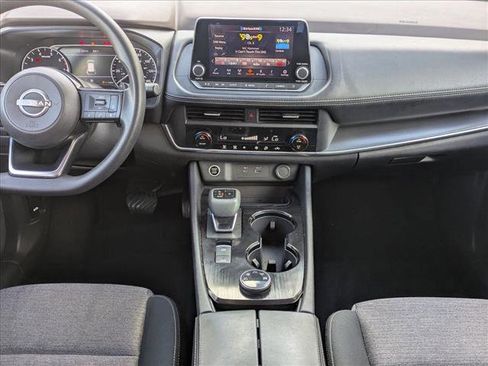 Used 2023 Nissan Rogue SV image 15