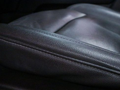 Used 2022 Chevrolet Tahoe Z71 w/ Luxury Package image 14