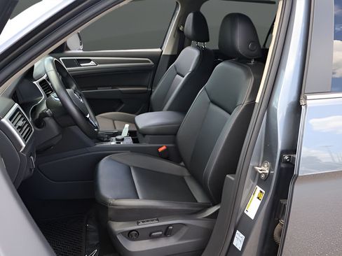 Used 2019 Volkswagen Atlas SEL AWD/4WD image 14
