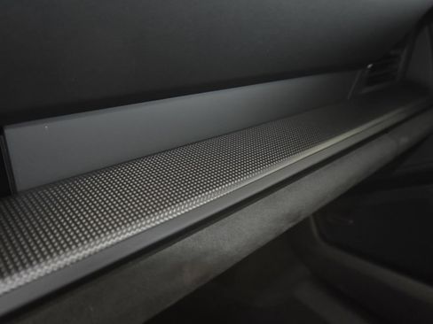 Certified 2024 Porsche 911 Carrera GTS RWD image 39