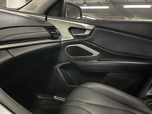 Used 2024 Acura RDX SH-AWD image 28