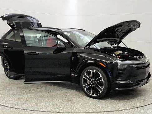 New 2026 Chevrolet Blazer EV SS image 11