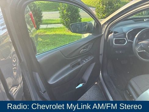 Used 2018 Chevrolet Equinox LT FWD image 11