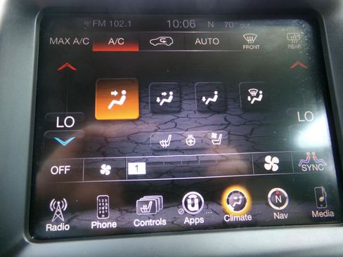Used 2016 Jeep Cherokee Limited w/ Luxury Group AWD/4WD image 21