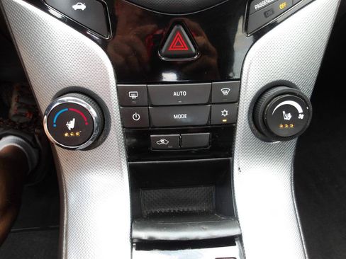 Used 2015 Chevrolet Cruze LTZ w/ Sun, Sound and Sport Package FWD image 15