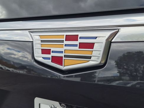 Used 2022 Cadillac Escalade ESV Premium Luxury AWD/4WD image 13