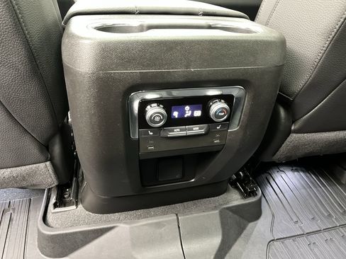 Certified 2025 GMC Yukon XL Denali w/ Sun & Power Step Package image 15