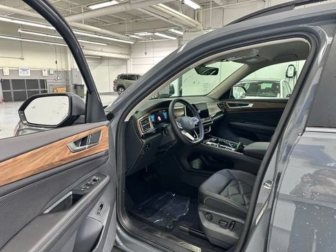 New 2026 Volkswagen Atlas SE AWD/4WD image 3