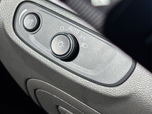 Used 2019 Buick Encore Preferred w/ Safety Package image 22