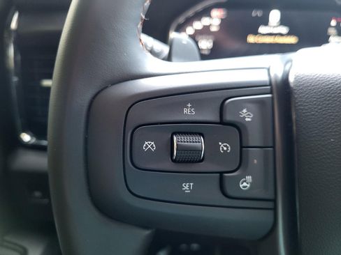 Used 2025 GMC Sierra 1500 AT4 w/ Technology Package AWD/4WD image 21