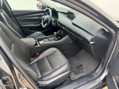 Used 2019 MAZDA MAZDA3 Sedan w/ Premium Package FWD image 16