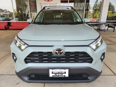 Used 2023 Toyota RAV4 XLE Premium AWD/4WD image 5