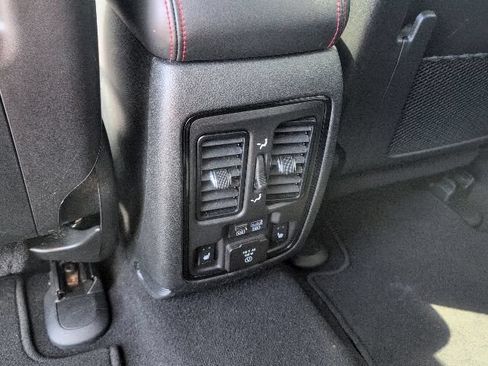 Used 2025 Dodge Durango R/T AWD/4WD image 39
