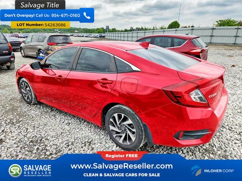 Used 2018 Honda Civic EX image 3