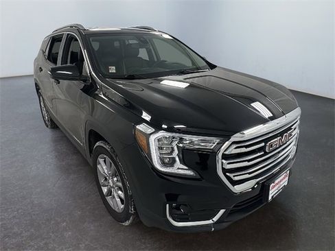 Used 2024 GMC Terrain SLT image 1