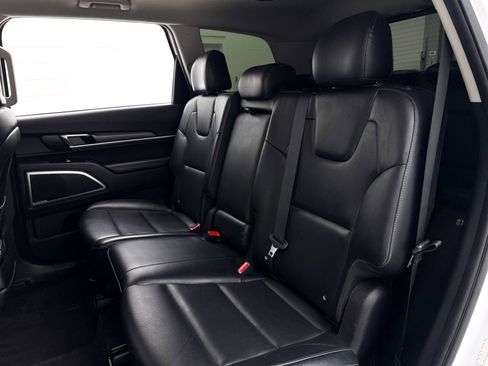 Used 2022 Kia Telluride LX FWD image 30