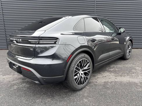 Certified 2026 Porsche Macan 4 Electric AWD/4WD image 5