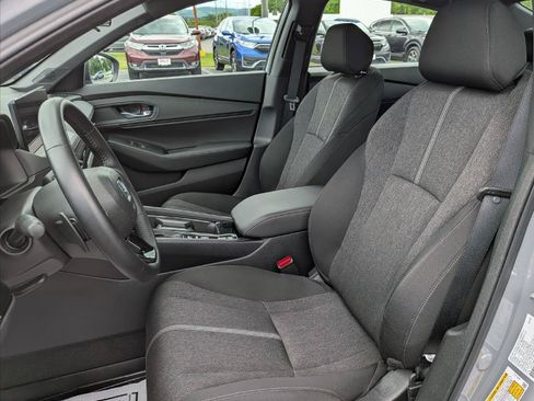 Certified 2025 Honda Accord Sport image 13
