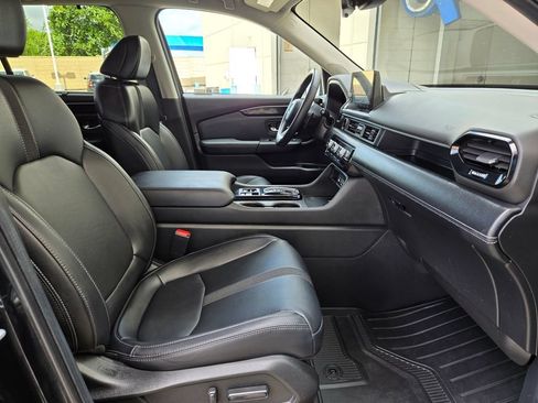 Used 2023 Honda Pilot Touring image 27