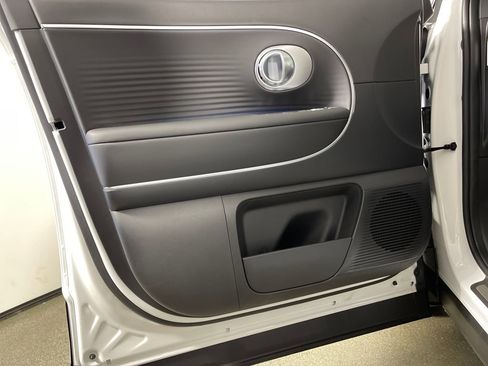 New 2026 Hyundai Ioniq 9 SEL AWD/4WD image 19
