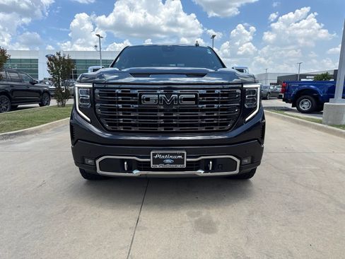 Used 2023 GMC Sierra 1500 Denali Ultimate AWD/4WD image 9