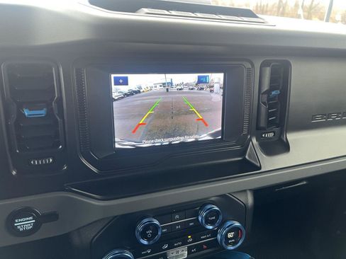 Used 2023 Ford Bronco Black Diamond w/ Sasquatch Package image 26