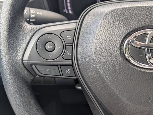 Used 2026 Toyota Corolla LE FWD image 21
