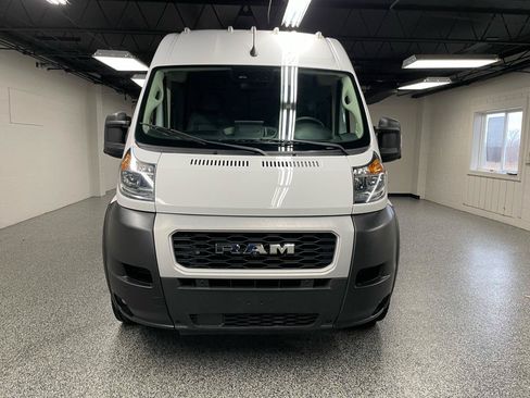 Used 2022 RAM ProMaster 2500 w/ Driver Convenience Group FWD image 11