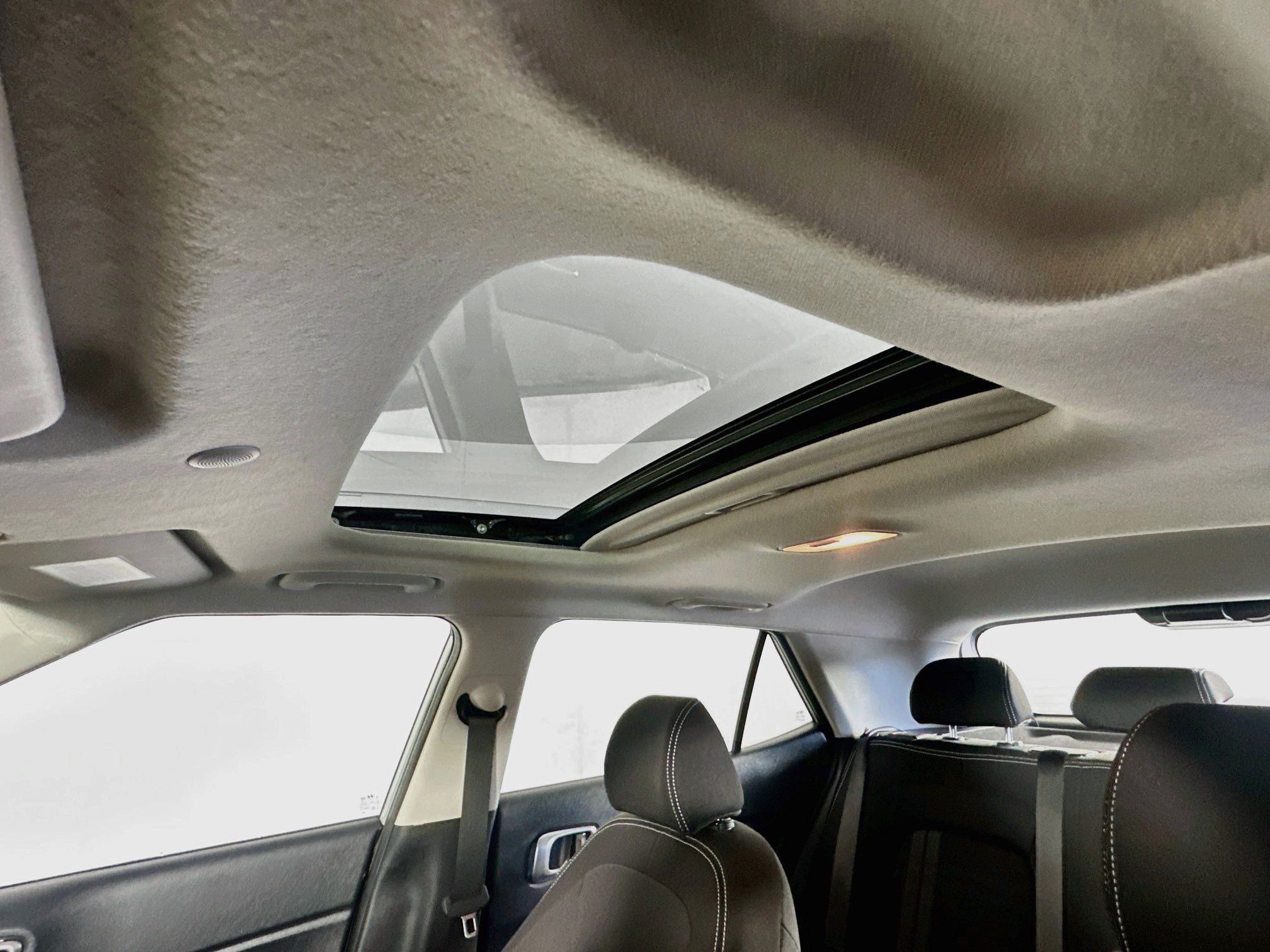 Used 2025 Hyundai Venue SEL FWD image 26