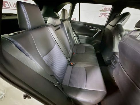 Certified 2019 Toyota RAV4 XSE image 30