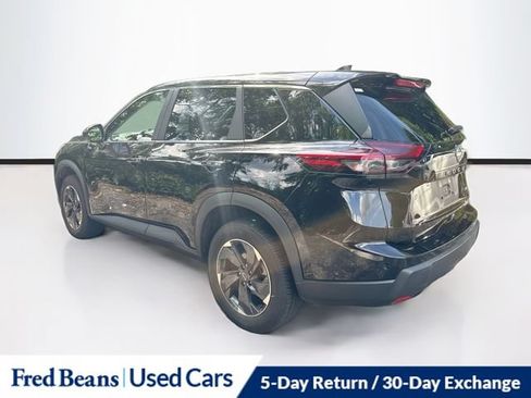 Used 2025 Nissan Rogue SV AWD/4WD image 6