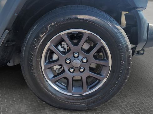 Used 2022 Jeep Wrangler Unlimited Sport AWD/4WD image 29