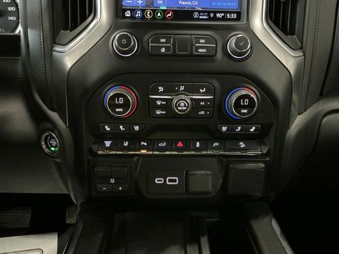 Used 2022 Chevrolet Silverado 2500 LTZ w/ LTZ Premium Package AWD/4WD image 31