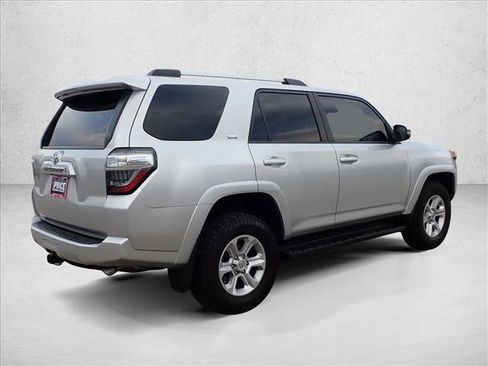 Used 2022 Toyota 4Runner SR5 Premium AWD/4WD image 4