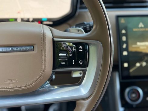 Used 2023 Land Rover Range Rover SE image 43