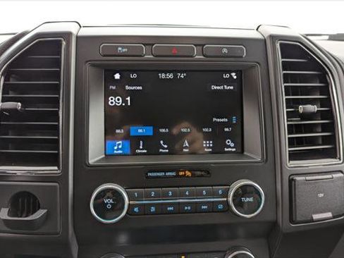 Used 2019 Ford Expedition Max Limited image 23