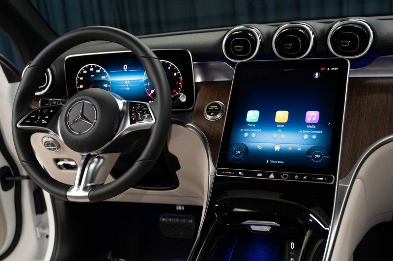 New 2027 Mercedes-Benz GLC 300 image 17
