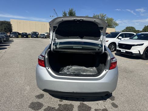 Used 2016 Toyota Corolla LE Premium FWD image 10