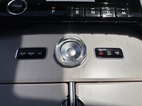 Used 2025 Lincoln Navigator Reserve w/ Jet Appearance Package AWD/4WD image 30