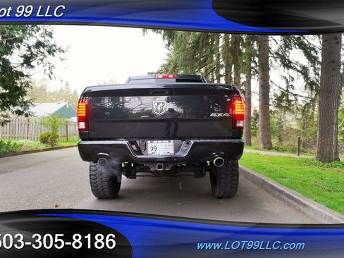 Used 2017 RAM 1500 Sport image 10