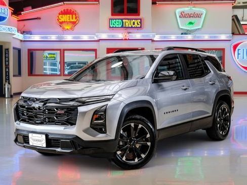 Used 2025 Chevrolet Equinox RS w/ Safety and Technology Package AWD/4WD image 2