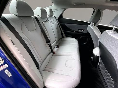 Used 2024 Hyundai Elantra Limited FWD image 20